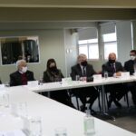 (Da esquerda para a direita) Mário Eduardo Pulga, presidente da Câmara Técnica do CFMV; Francisco Cavalcanti de Almeida, presidente do CFMV; Rosemary Viola Bosch, tesoureira; Odemilson Donizete Mossero, presidente; Fábio Fernando Ribeiro Manhoso, vice-presidente; e Fernando Gomes Buchala, secretário-geral