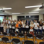 Texto alternativo da foto: Foto coletiva dos novos profissionais médicos-veterinários e zootecnistas de Campinas e região com o conselheiro do CRMV-SP.