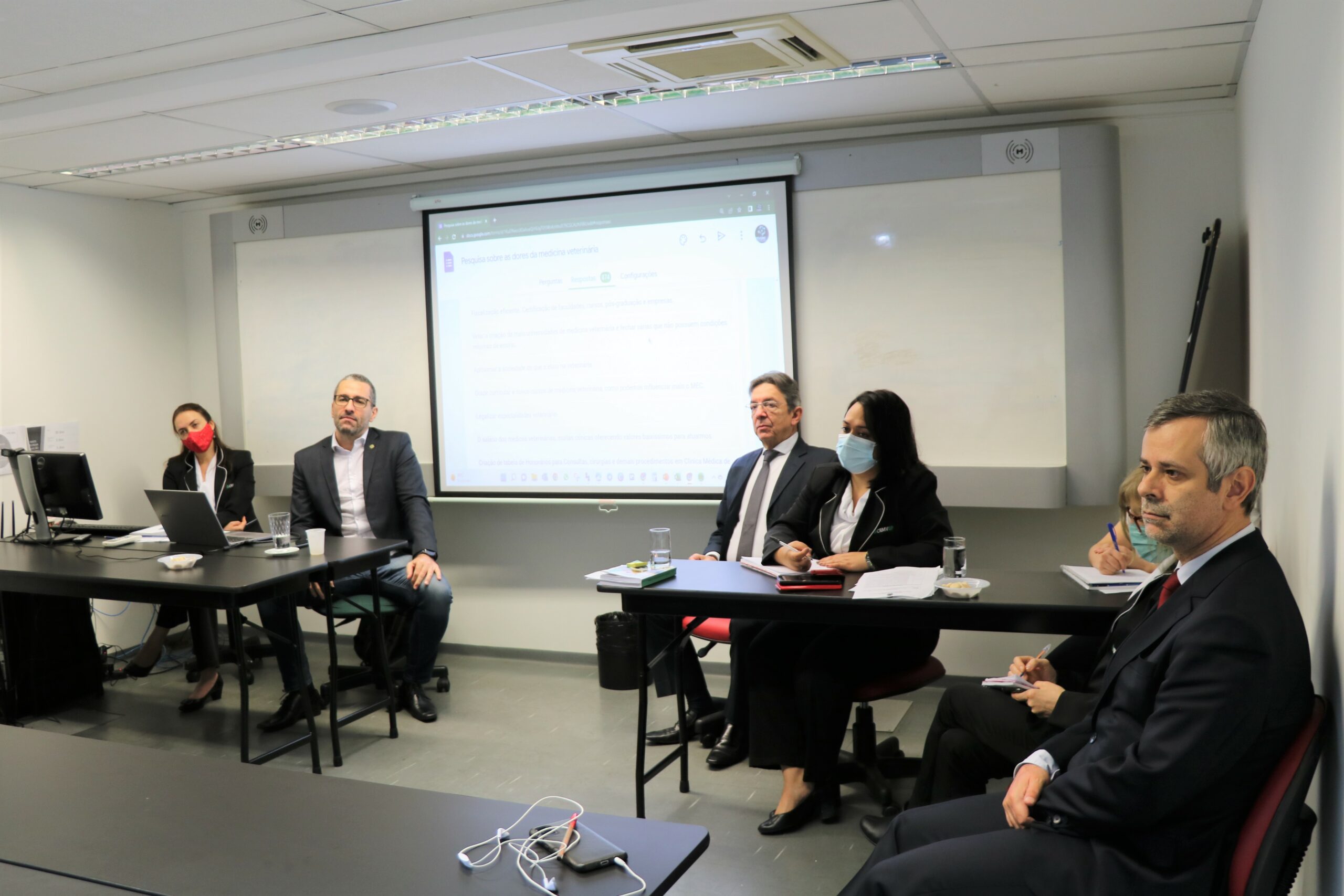 Reuniao_Comissao_Entidades_Veterinarias_28.07 (4)