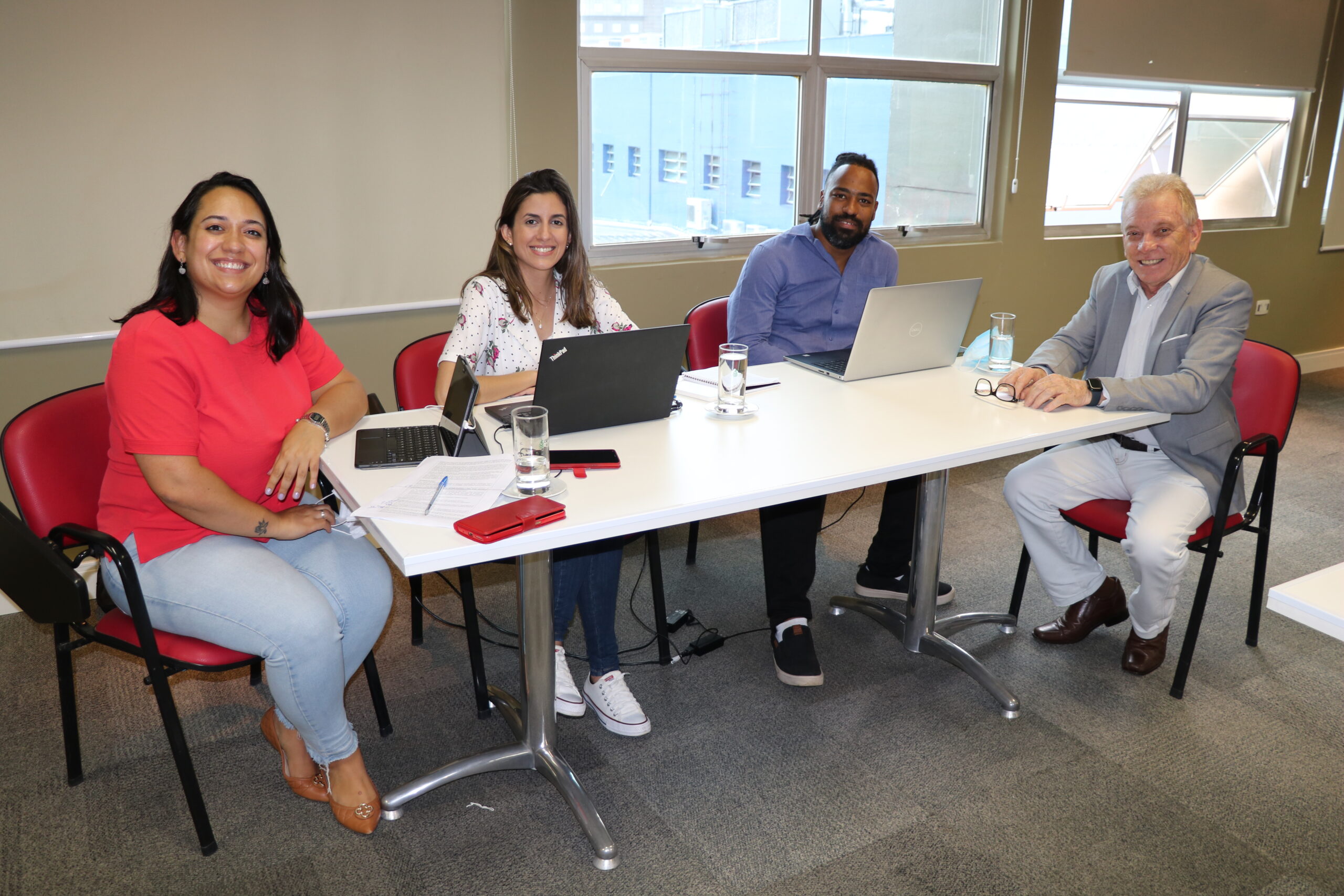 Grupo_de_Trabalho_Comunicação_10 (10)