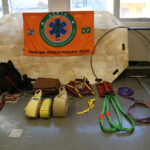 Equipamentos de resgate animal levados pelos membros da Comissão de Resgate Técnico Animal e Medicina Veterinária de Desastres do CRMV-SP e voluntários da equipe.