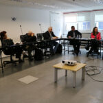 Da esquerda para a direita, os membros da Comissão de Agronegócio e da presidência do CRMV-SP: Julio Simões Marcondes, Masaio Mizuno Ishizuka, José Roberto Bottura, Saulo da Luz e Silva, Fernando Buchala, Andrea Figueiredo Procopio de Moura e Odemilson Donizete Mossero.