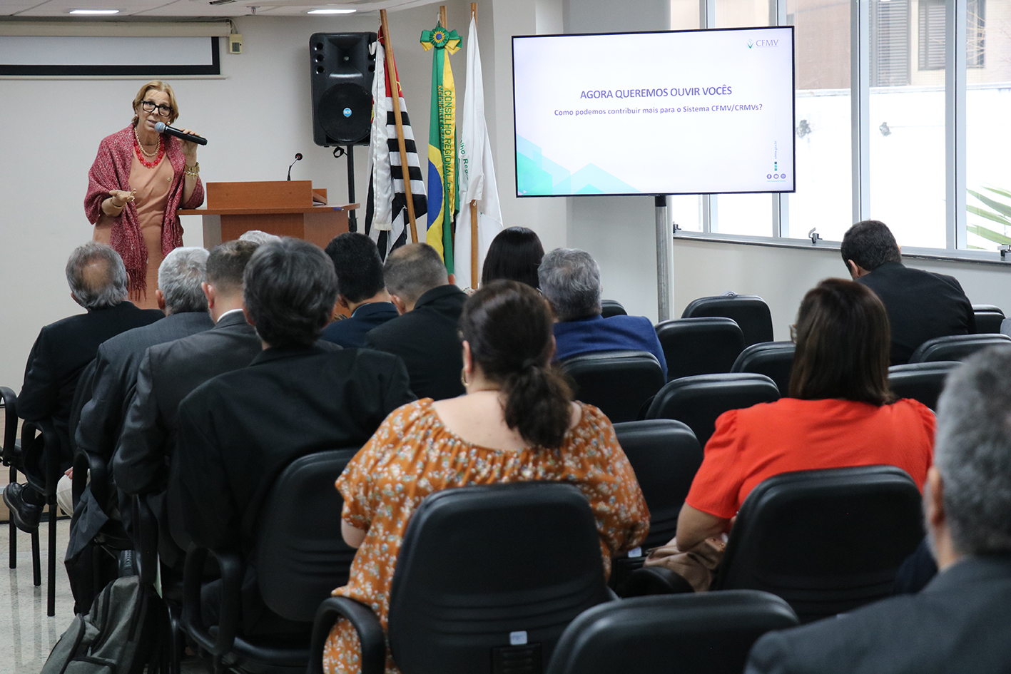 As atribuições aparecem na tela.