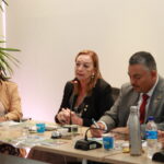 A imagem mostra a integrante da Comissão de Zootecnia e Ensino do CRMV-SP, Célia Regina Orlandelli Carrer, com a palavra durante o Segundo Fórum dos Zootecnistas Membros do Sistema CFMV/CRMVs.