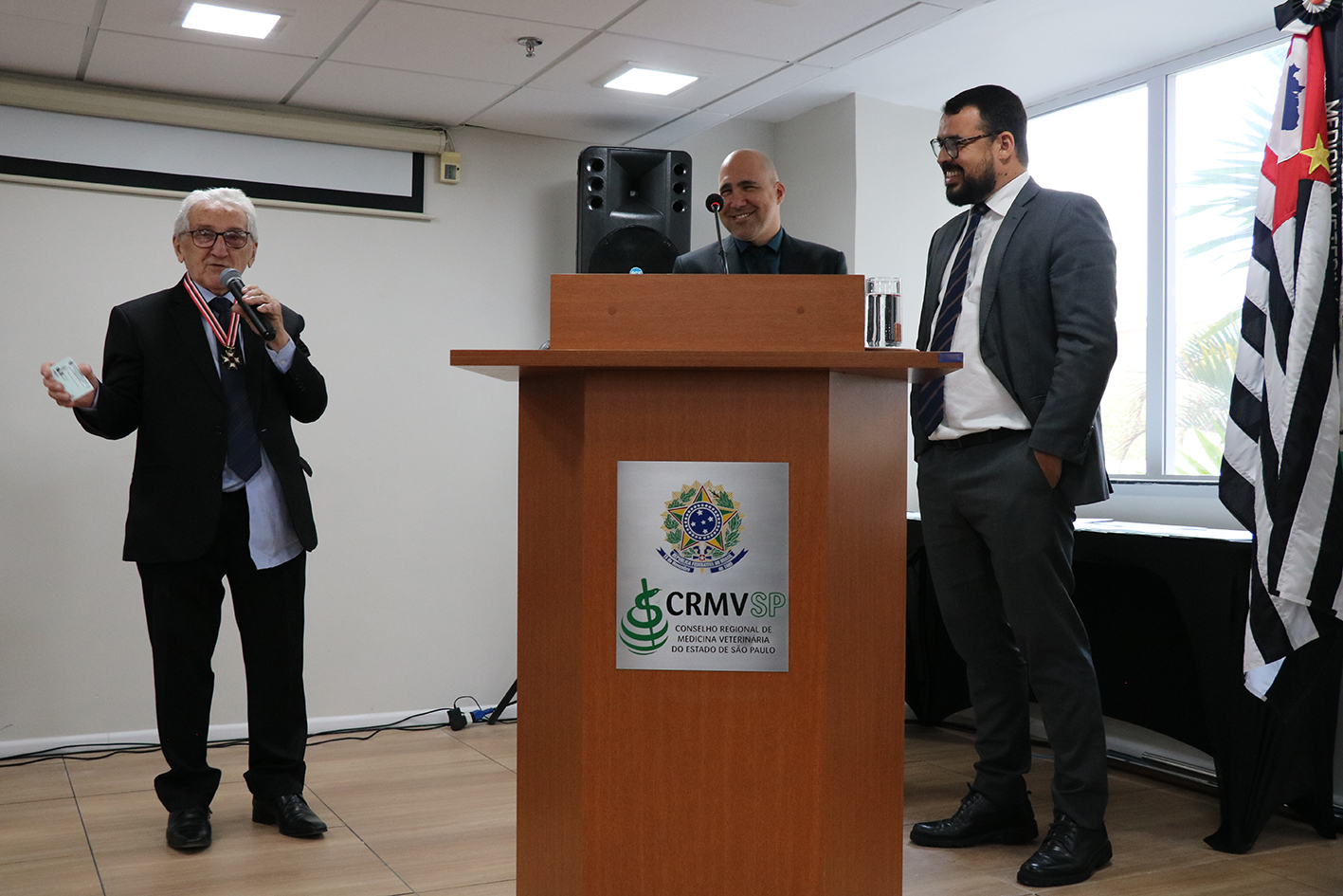I_Encontro_de_Secretarios-gerais_e_Vices-presidentes_do_Sistema_CFMV_CRMVs_27.09 (43)