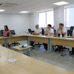 Da esquerda para a direita: a presidente da Comissão de Pesquisa Clínica Veterinária do CRMV-SP, Greyce Balthazar Lousana; a tesoureira e presidente da Comissão de Responsabilidade Técnica do Regional, Rosemary Viola Bosch; o coordenador de fiscalização e multas do CRMV-SP, Artur Ribeiro; e os fiscais Victor Galvão, Christian Volpi e Guilherme Towata.