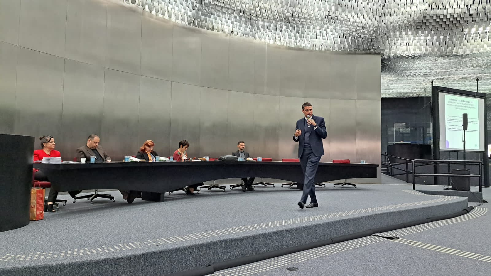 VII_Congresso_Brasileiro_e_IV_Congresso_Latino-americano_de_bioetica_e_direito_animal (4)