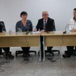 Na foto, da esquerda para a direita, a presidente da Comissão de Pesquisa Clínica Veterinária do CRMV-SP, Greyce Lousana; a nova integrante, Giselle Kindlein; o presidente e a tesoureira do Regional, Odemilson Donizete Mossero e Rosemary Viola Bosch.