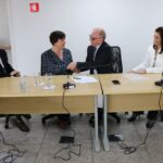 Na foto, da esquerda para a direita, a presidente da Comissão de Pesquisa Clínica Veterinária do CRMV-SP, Greyce Lousana; a nova integrante, Giselle Kindlein; o presidente e a tesoureira do Regional, Odemilson Donizete Mossero e Rosemary Viola Bosch.