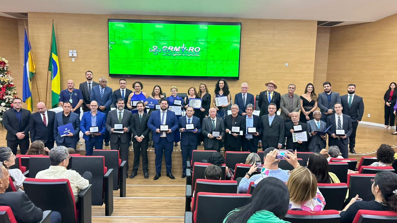Premio_Dr_Manoel_Francisco_de_Oliveira_CRMV-RO_11.12 (4)