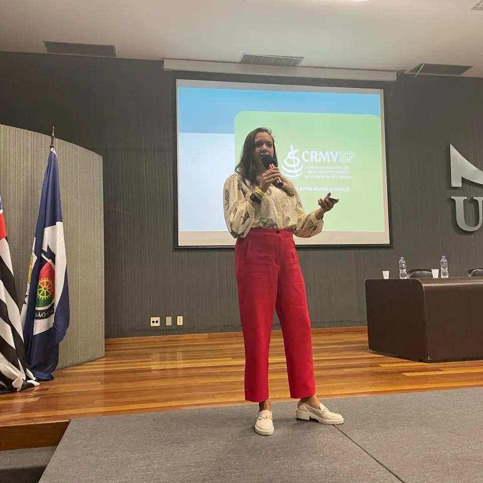 Na foto, a presidente da Comissão, Talia Missen Tremori.