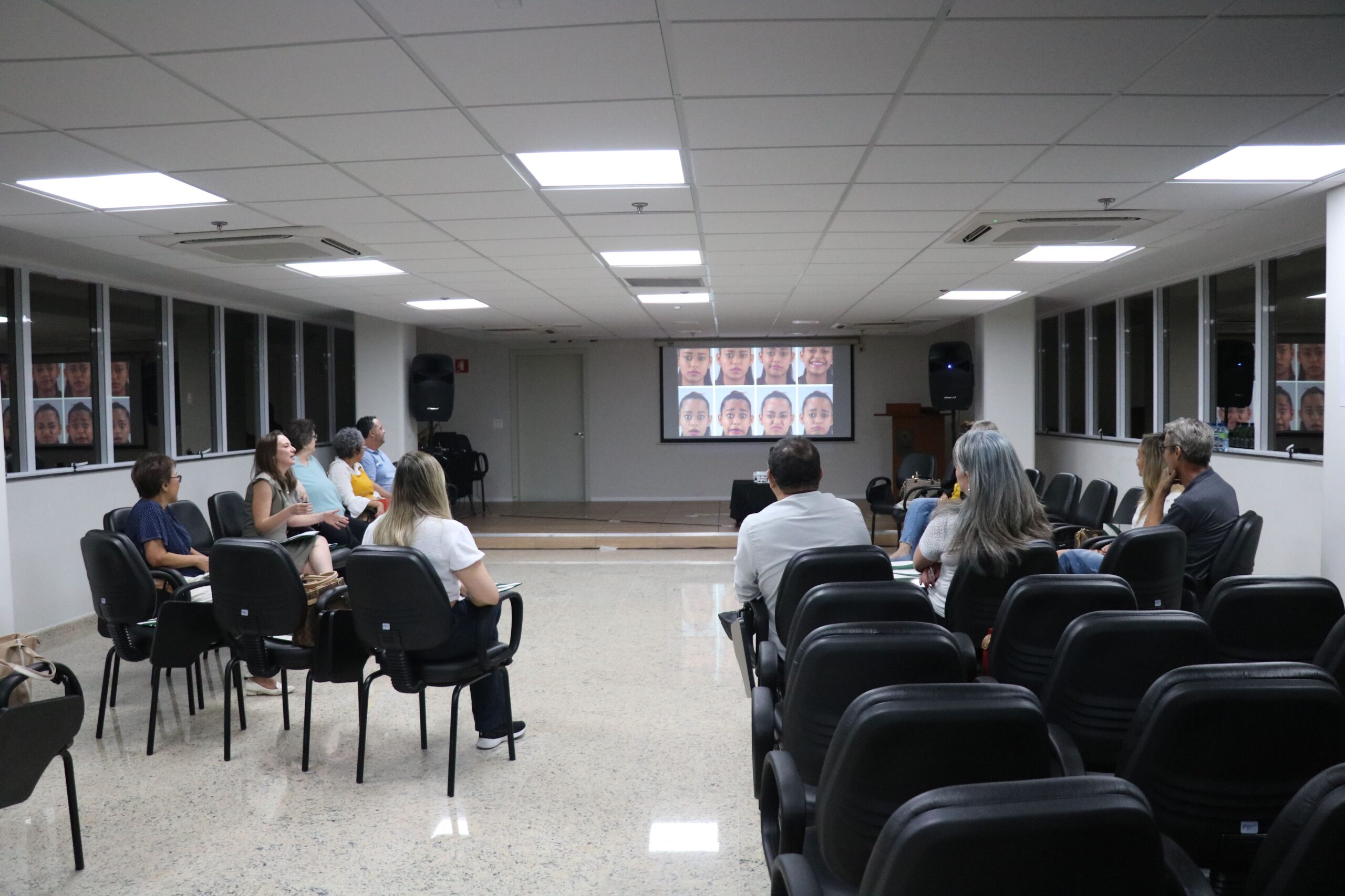 Grupo_de_apoio_mutuo_GAM (114)