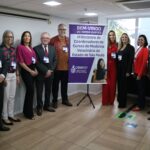 Da esquerda para a direita, os integrantes da Comissão Técnica de Educação do CRMV-SP, Andrey Borges Teixeira, Helenice Spinosa e Katia Bresciani; o presidente do CRMV-SP, Odemilson Donizete Mossero; o palestrante Sérgio Lobato, presidente da Associação de Gestão Técnica Veterinária; a advogada especializada em Direito da Medicina e Direito Veterinário, Renata Arruda; os membros da Comissão de Educação do Regional, Glenda Maris de Barros, Gláucia Prada Kanashiro, Antonio José de Araújo Aguiar e o presidente Fábio Manhoso.