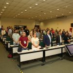 Presentes em pé no Encontro nacional integrar - contabilidade e tesouraria.