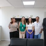 A coordenadora da Cosap, Analy Xavier; a assessora da coordenadoria, Telma Tavares; a presidente do CRMV-SP, Daniela Pontes Chiebao; o diretor da Divisão Técnica dos Hospitais Veterinários Públicos, Daniel Silva; e o diretor técnico do CRMV-SP, Leonardo Burlini.