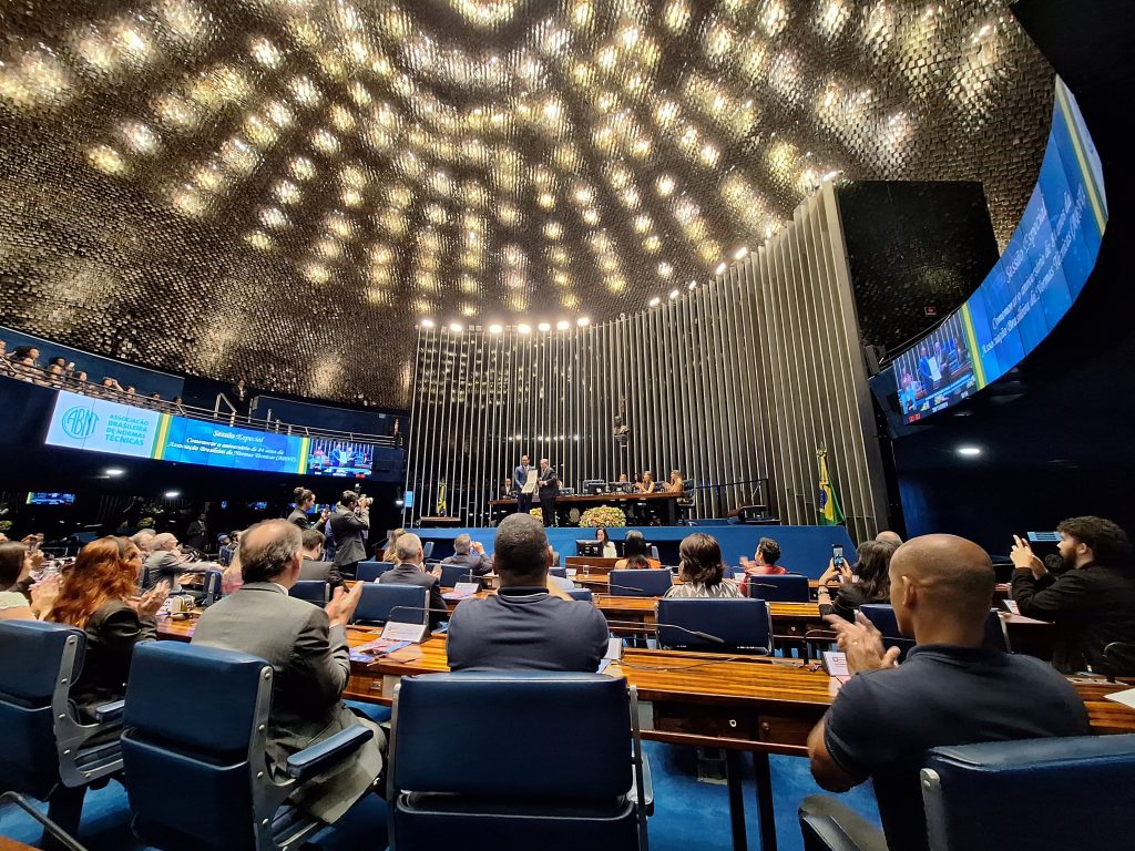 Sessão especial 84 anos da ABNT no Plenário do Senado.