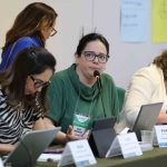 Secretária-geral do CRMV-SP, Maria Helena Pagotto Stuginski falando.