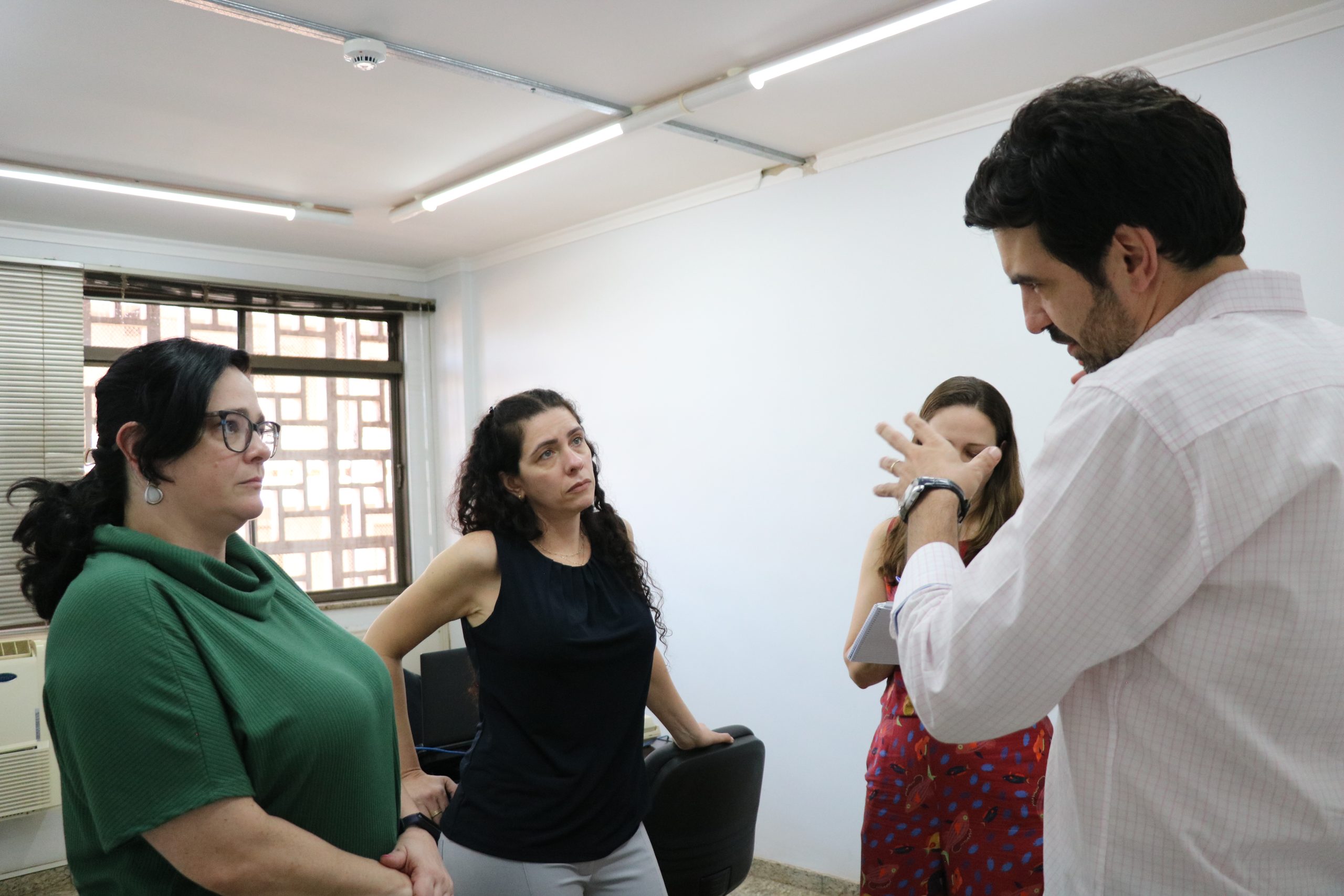 Diretoria do CRMV-SP conhecendo a urfa de Ribeirão Preto.