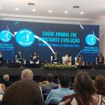 Pessoas acompanhando o evento em comemoração aos 30 anos da PNSA.