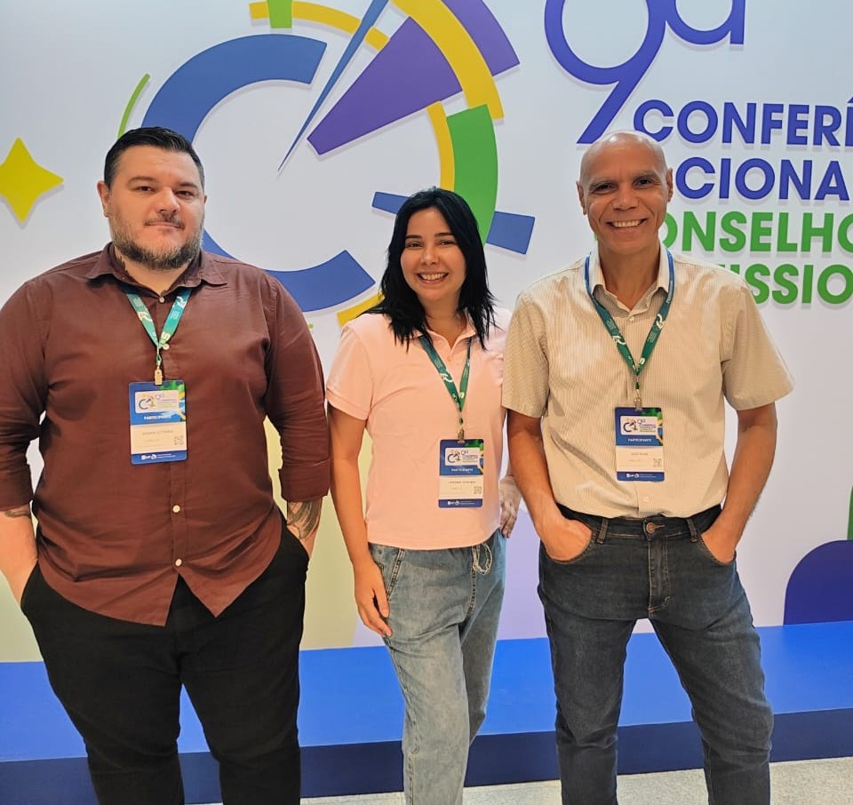 3 Profissionais do CRMV-SP reunidos para foto.