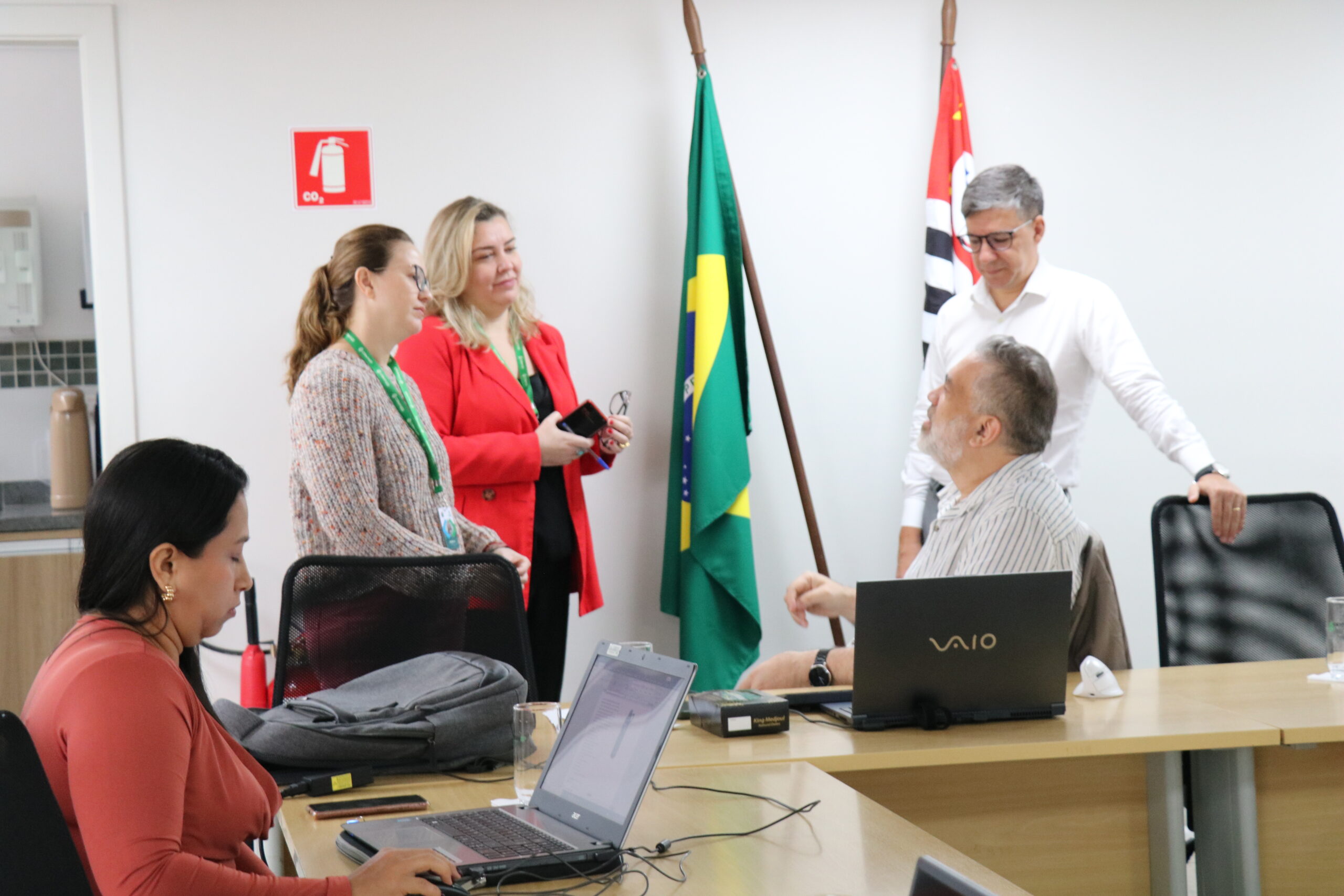 Grupo de Trabalho de Compras Nacionais (2)