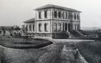 Em São Paulo, a primeira instituição destinada ao ensino da Veterinária teve origem no Instituto de Veterinária, nas dependências do Instituto Butantan, no ano de 1919 Crédito da foto: Acervo Histórico/FMVZ-USP