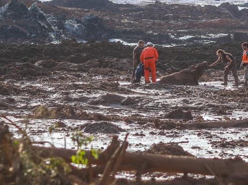 Brumadinho MG 28 01 2019-Tragedia na cidade de Brumadinho em Minas Gerais bombeiros trabalham na localização de vitimas.Foto Ricardo Stuckert